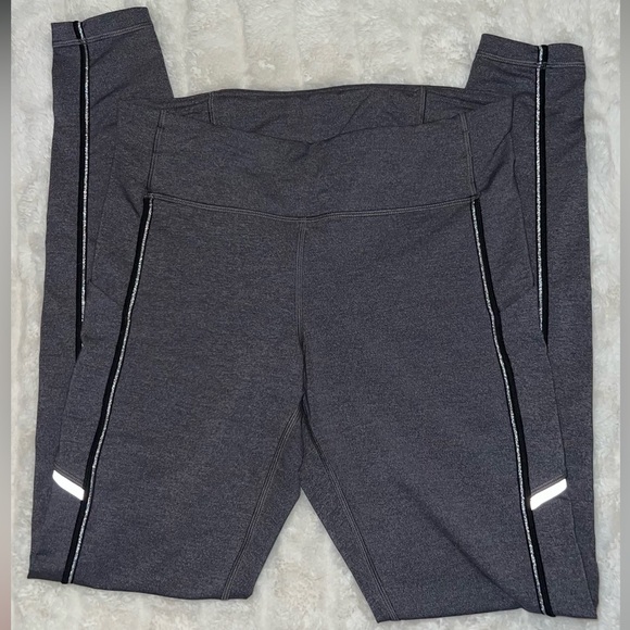 Lululemon Reflective Zip Pocket Leggings - Picture 3 of 7